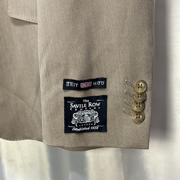 Men’s suit coat - Picture 3 of 7